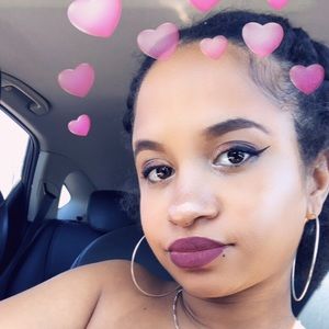 Meet your Posher, Jasmine